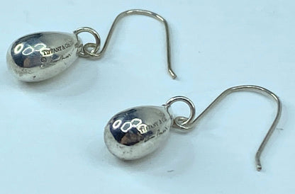 Tiffany & Co. sterling silver Teardrop dangle earrings 25mm JR958