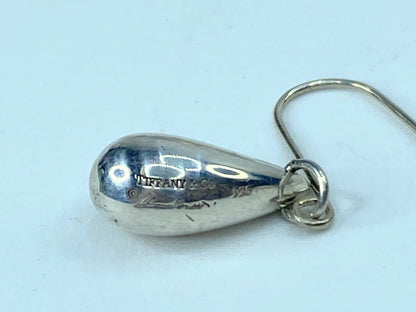 Tiffany & Co. sterling silver Teardrop dangle earrings 25mm JR958