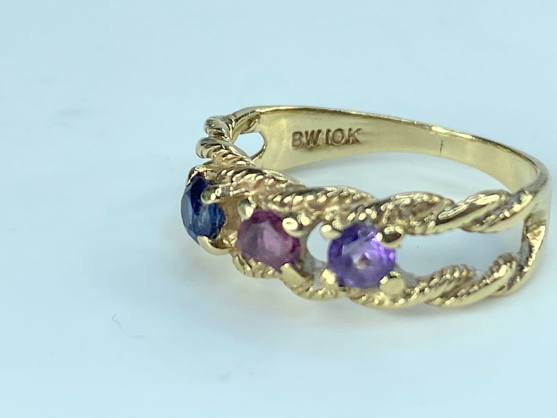 10k Gold Mother's Ring Band With 3 Round Shaped Quartz Gemstones JR407