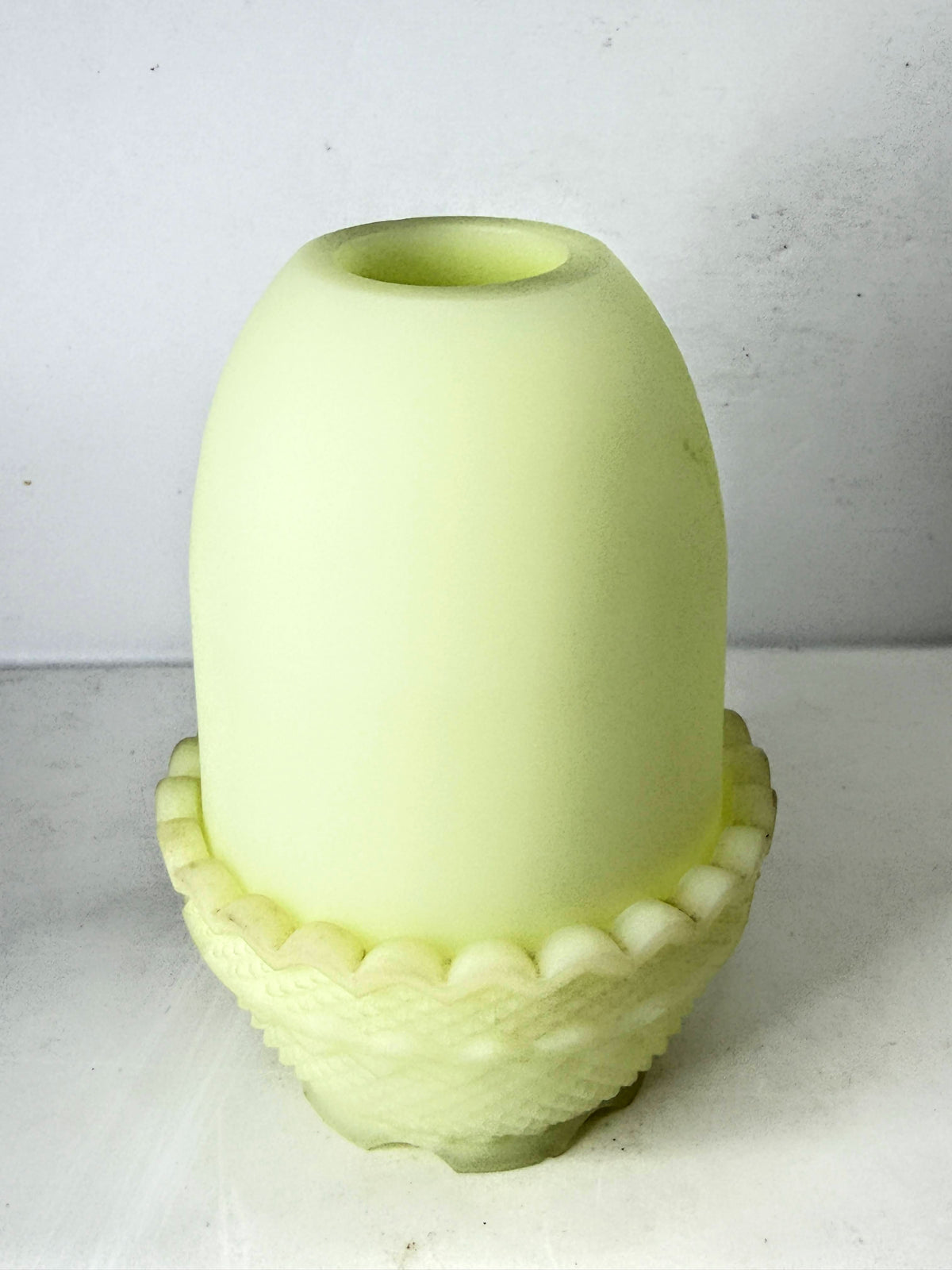 Vintage Custard Uranium Glass Fairy Lamp Satin Yellow Basketweave UV Glow A1335