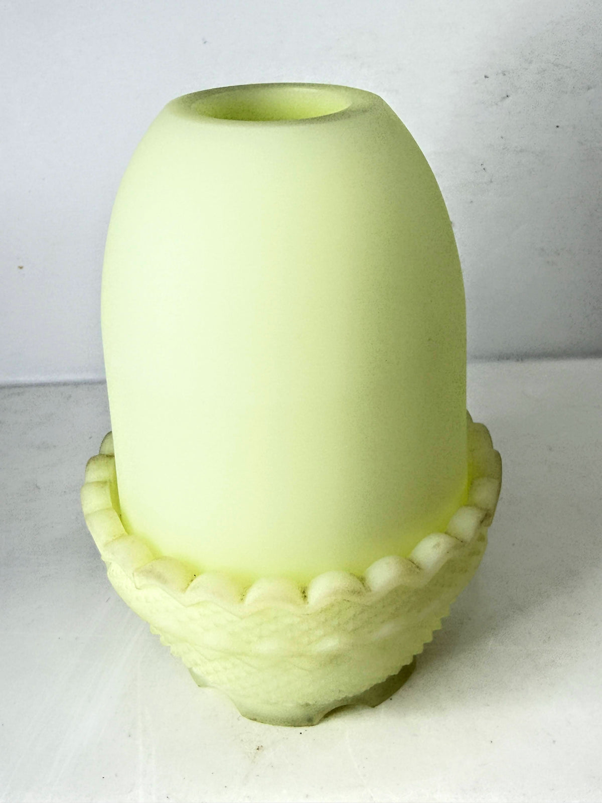 Vintage Custard Uranium Glass Fairy Lamp Satin Yellow Basketweave UV Glow A1335