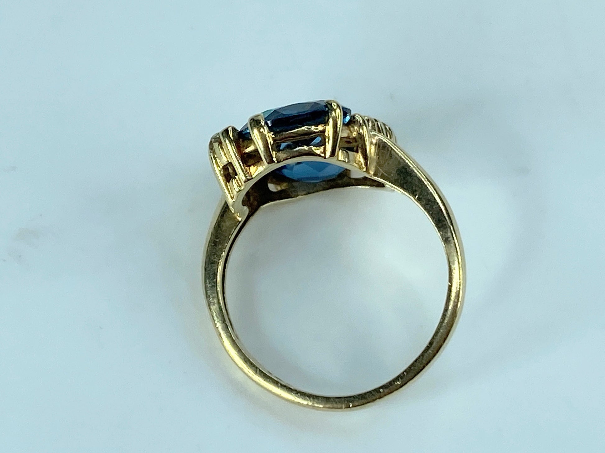 10K Yellow Gold Swiss Blue & White Topaz swirl Ring 3.1g s5 3.1g JR468