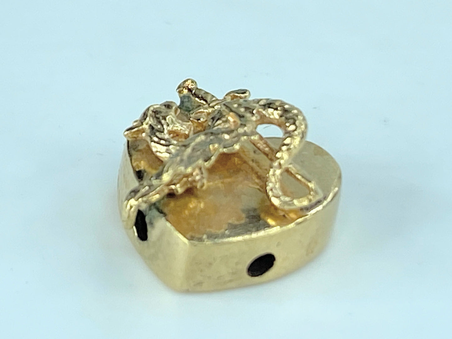 Antique 14K yellow gold 3D Griffin Heart shape sliding charm 2.5g 17.7mm JR408