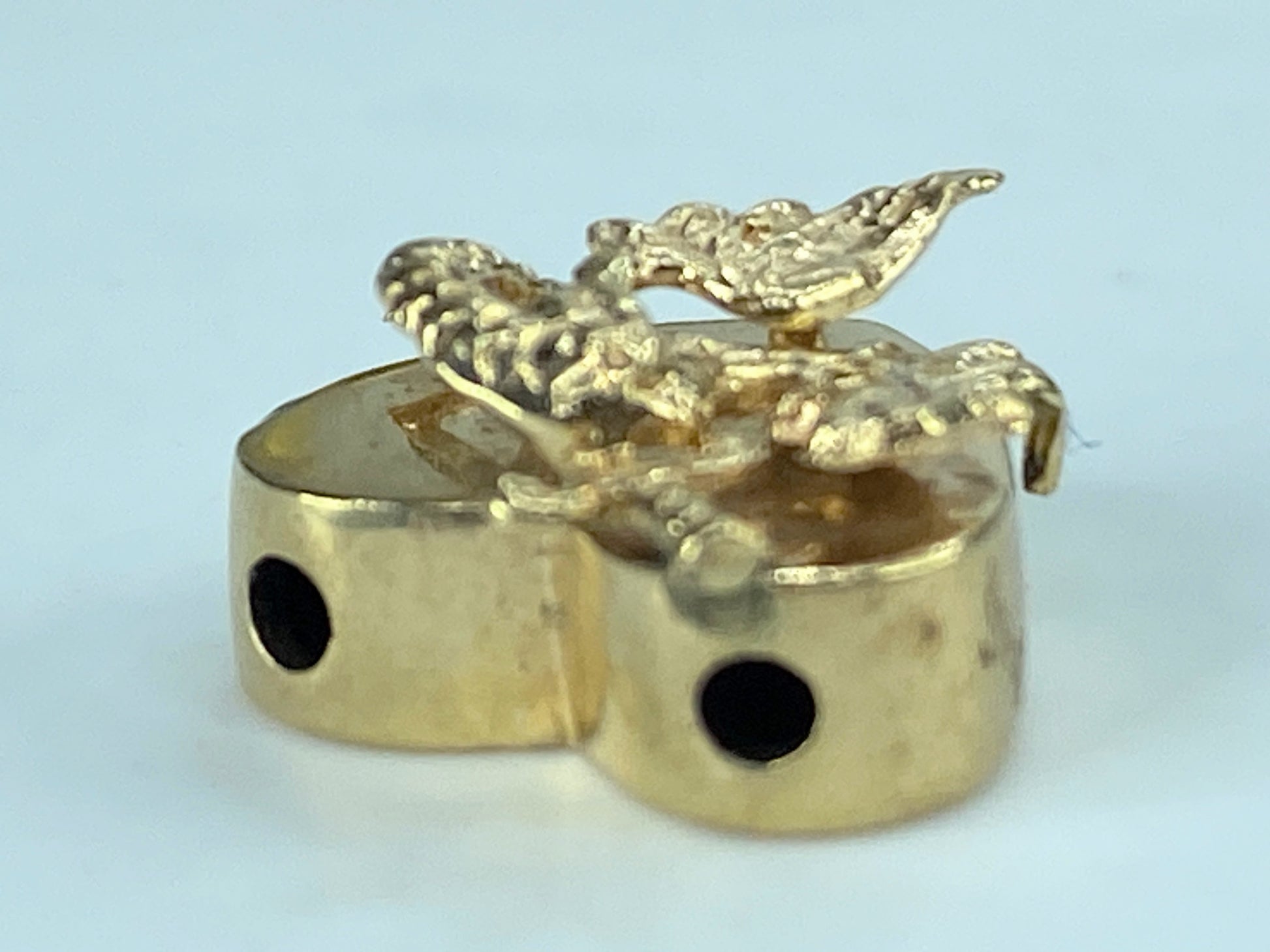 Antique 14K yellow gold 3D Griffin Heart shape sliding charm 2.5g 17.7mm JR408
