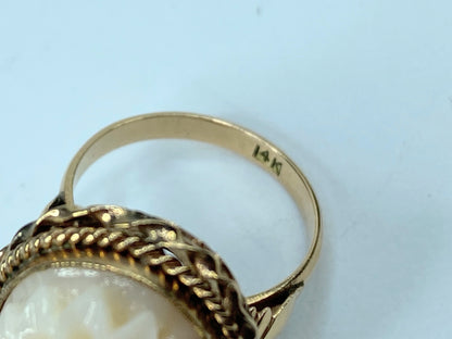 Victorian 14K Gold British Angel Skin Coral Carved Peony Flower Ring 8.4g JR963