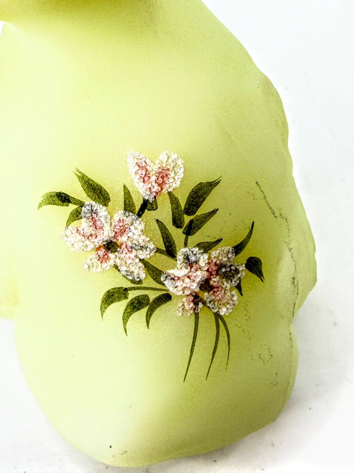 Fenton Vintage Burmese Uranium Glass Duckling UV Glow Hand Painted Mint A1337