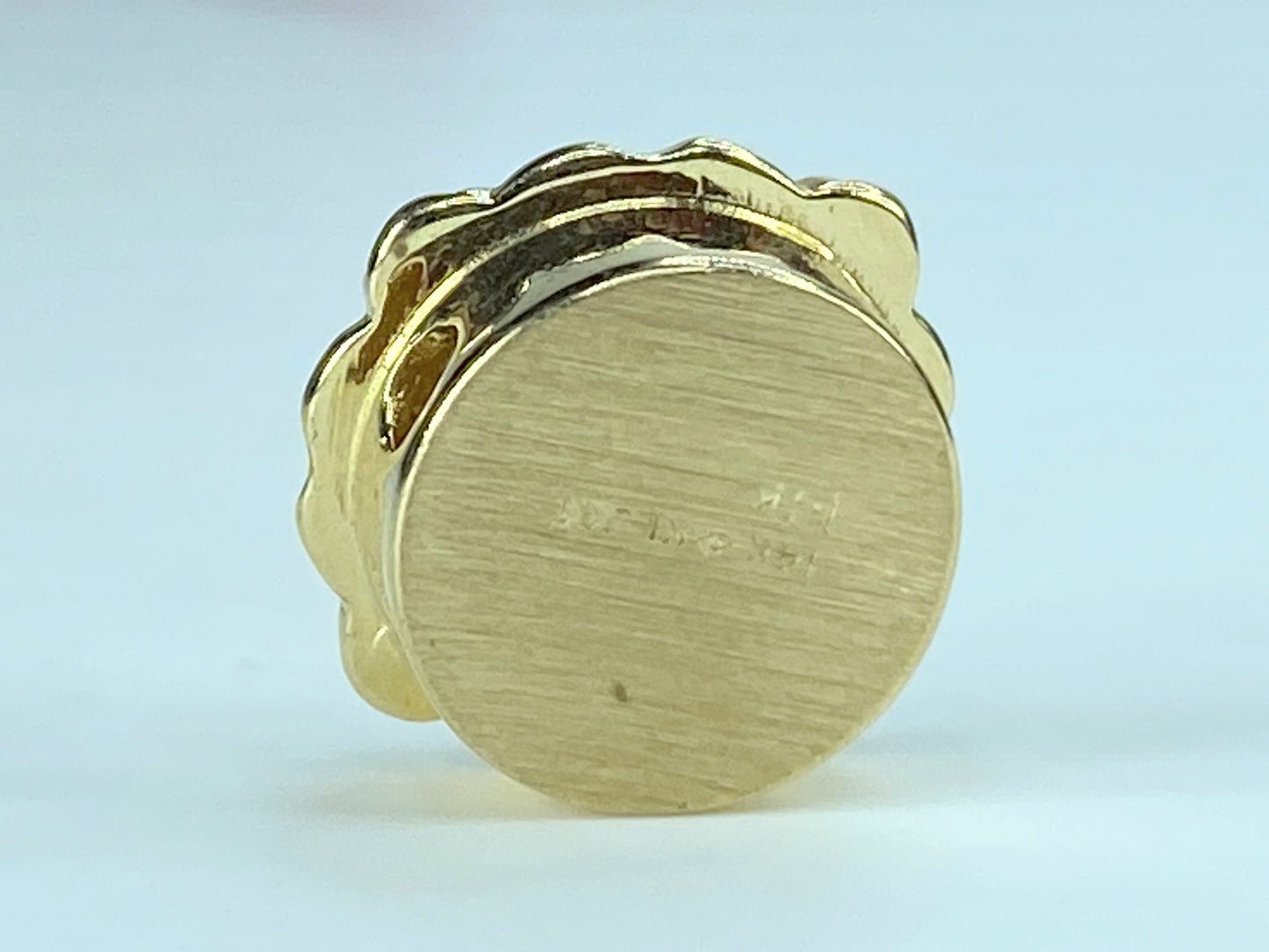 14K yellow gold 0.03ct round Diamond Floral etching sliding charm 3.9g JR409