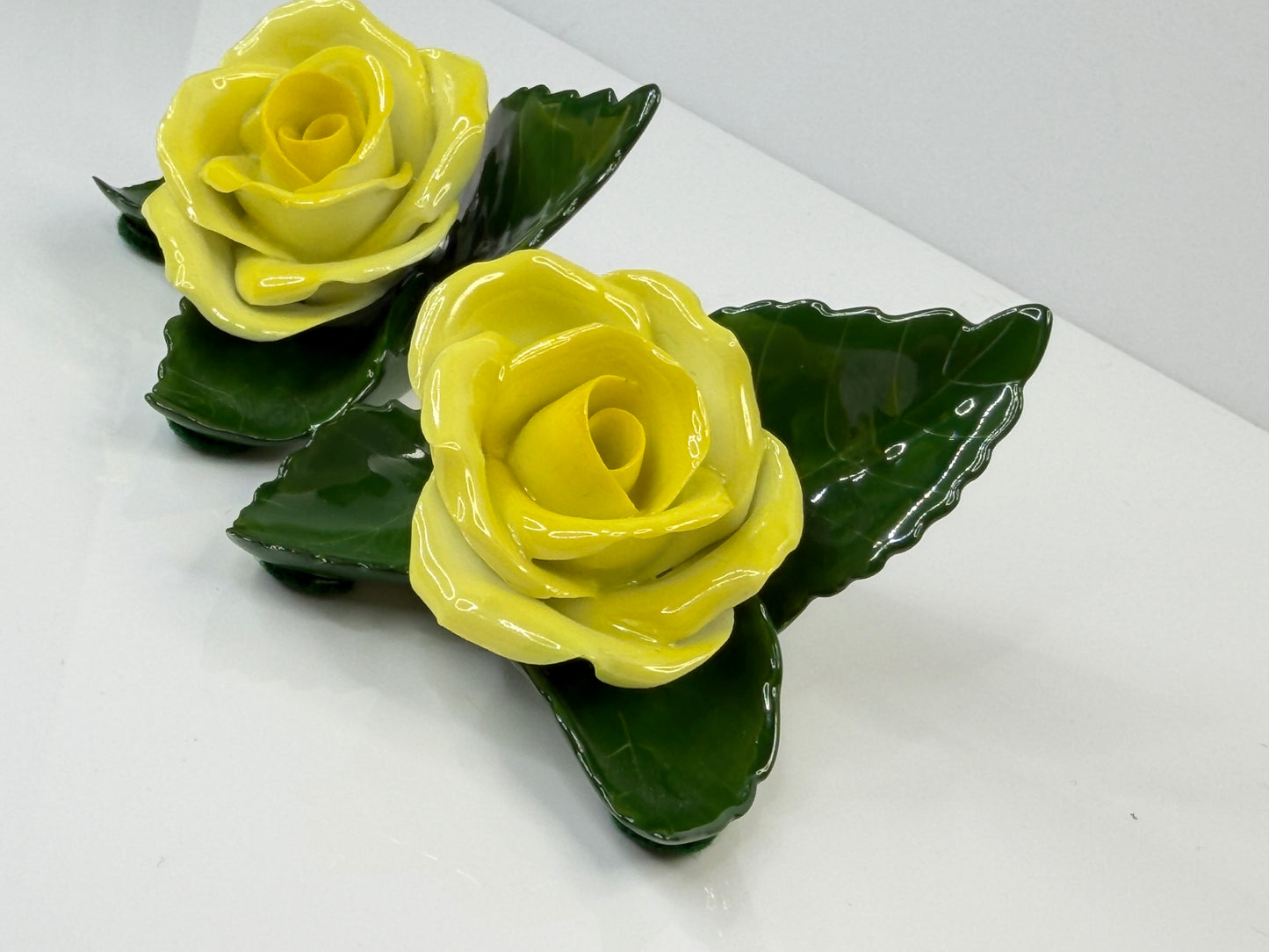 Herend Hungary Handpainted Porcelain Yellow Open Rose Figurines Pair A863