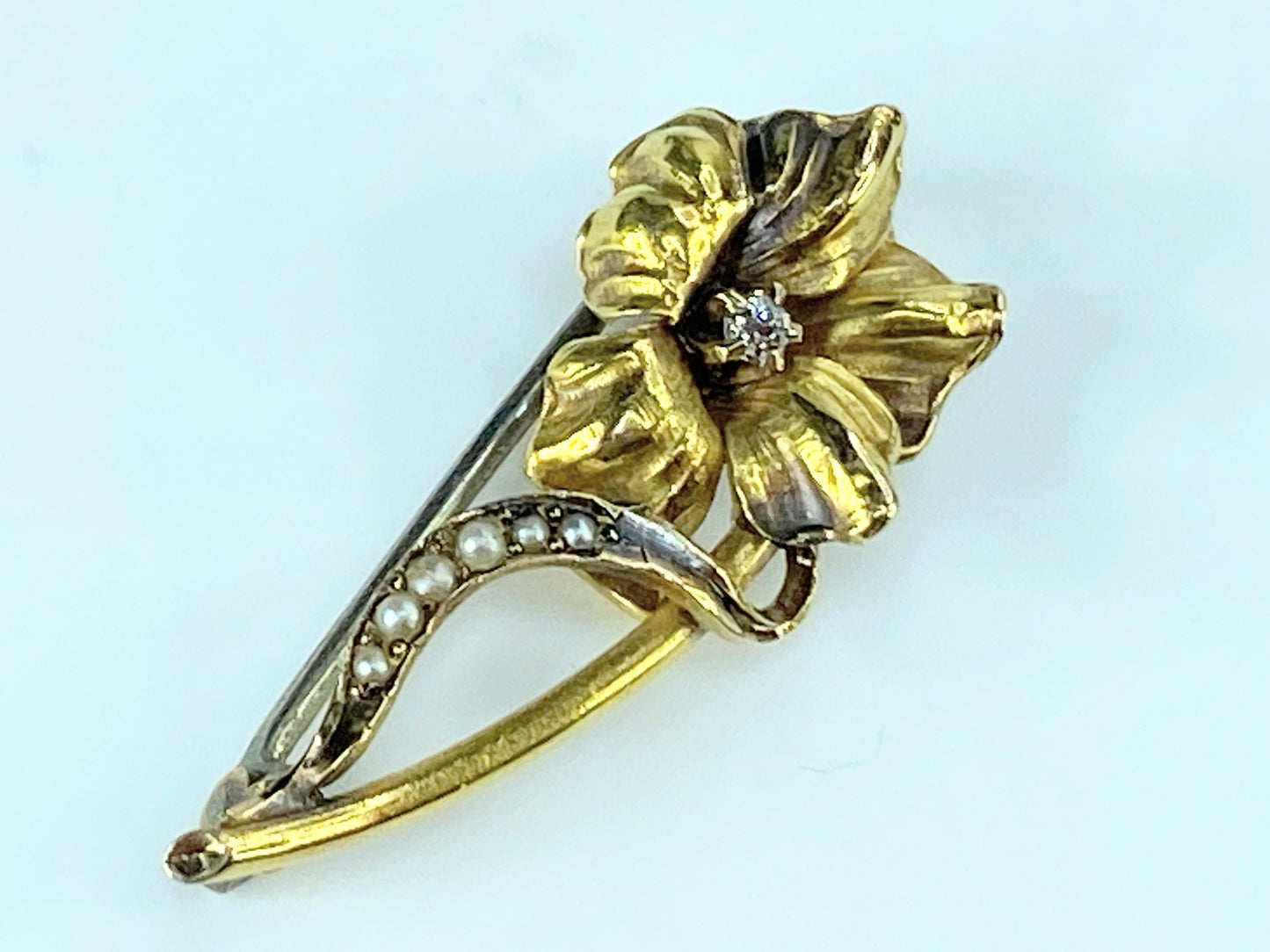 Antique 18k Old Euro Cut diamond seed pearls Floral brooch 32x13mm 2.6g JR413