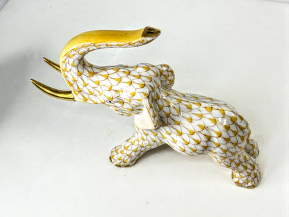 Herend Elephant 5266 Yellow Gold Fishnet Porcelain Tusks Mint XN166