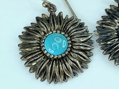 Sterling silver Turquoise Daisy Flower dangle earrings 8.4g 38.0mm JR417