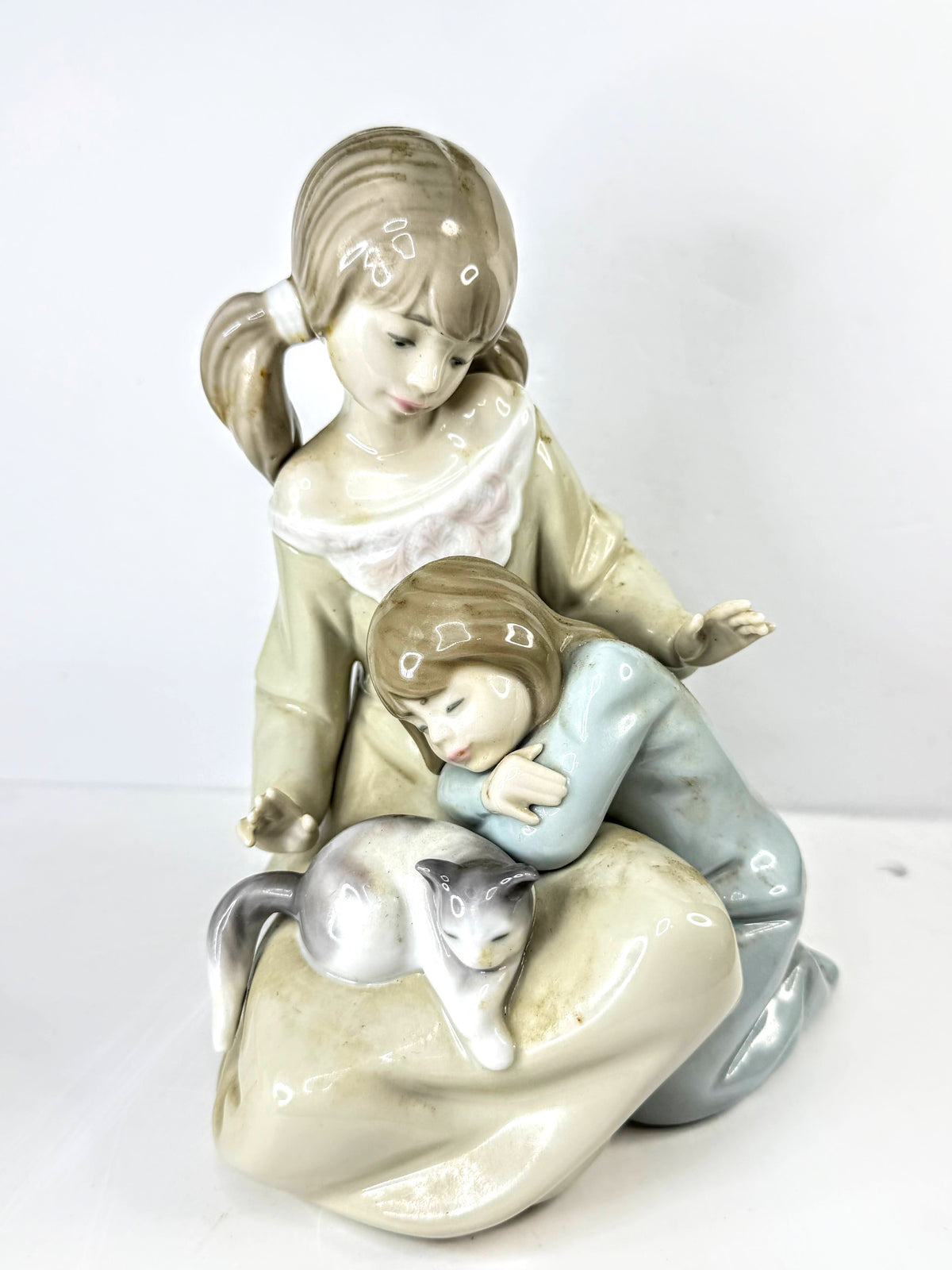 Retired Lladro Little Sister 1534 Girls with Cat Mint Porcelain Spain XN177