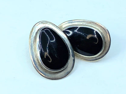Sterling Silver 925 Pear shaped Black Onyx stud earrings.