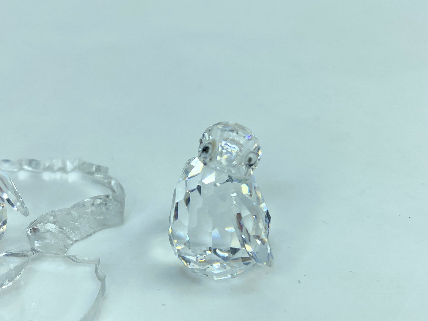 Swarovski crystal Penguin babies (set of 3) 209588 with "ice" place COA S162