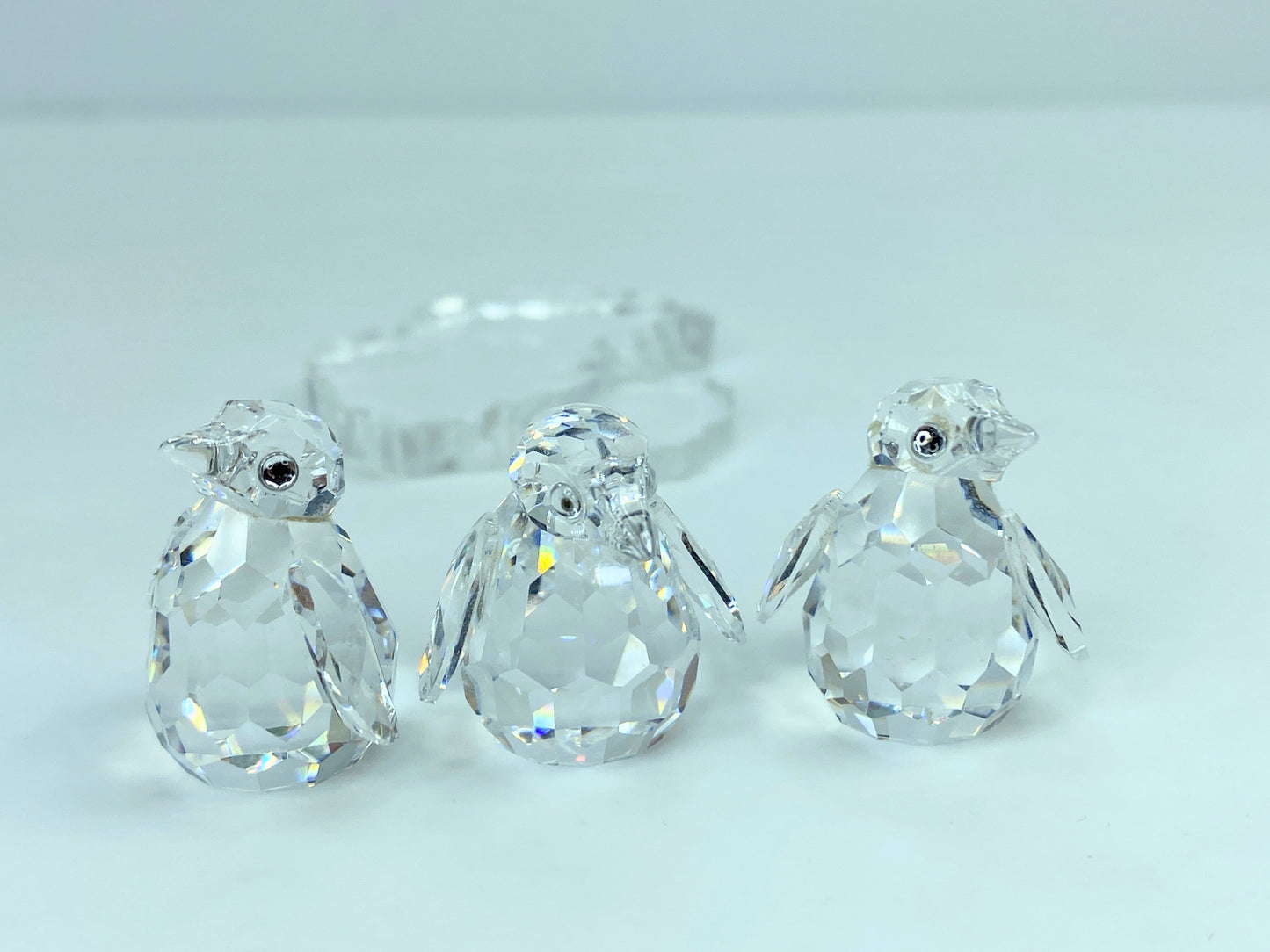 Swarovski crystal Penguin babies (set of 3) 209588 with "ice" place COA S162