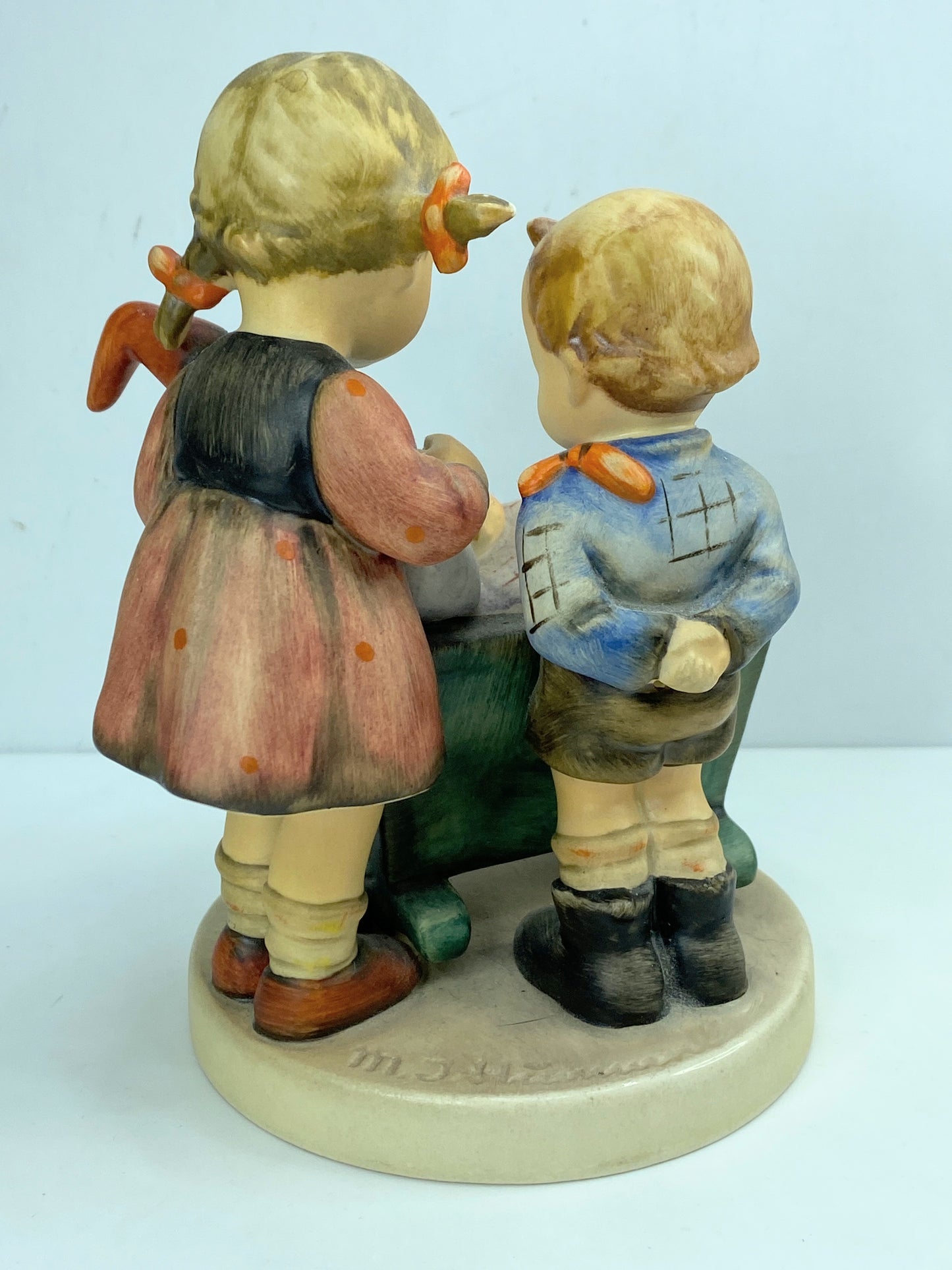 Vintage Hummel Blessed Event figurine #333, TMK7, 5 1/4" A470