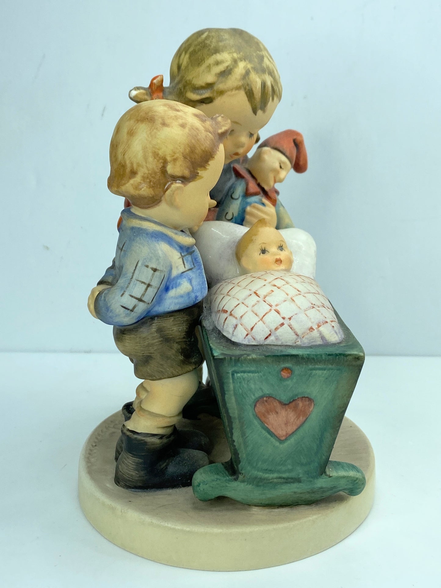 Vintage Hummel Blessed Event figurine #333, TMK7, 5 1/4" A470