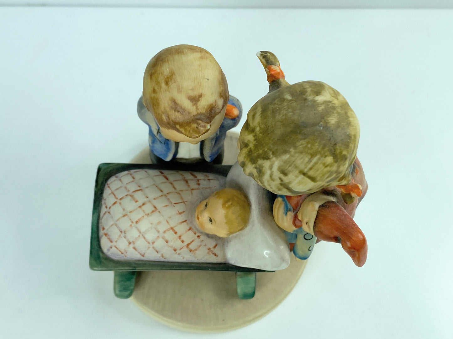 Vintage Hummel Blessed Event figurine #333, TMK7, 5 1/4" A470