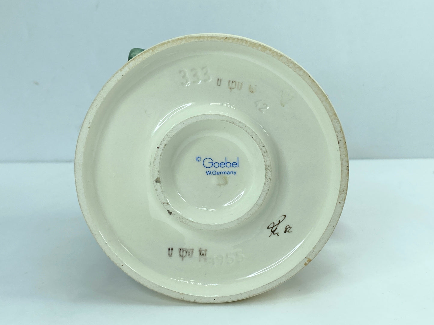 Vintage Hummel Blessed Event figurine #333, TMK7, 5 1/4" A470