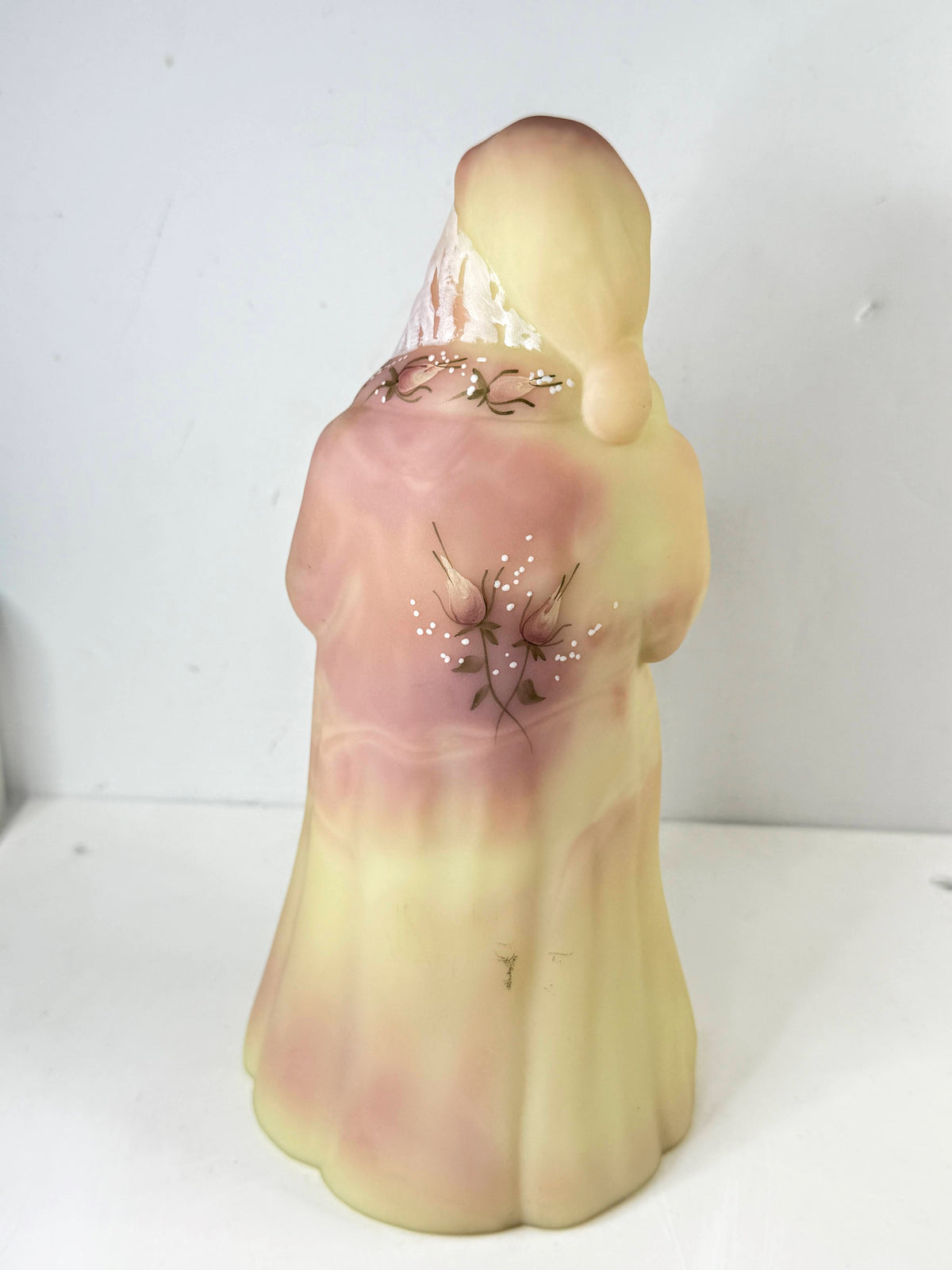 Fenton 5249 Burmese Santa with Kitten UV Glow Signed Vintage Glass A1309