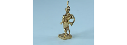 c1970 solid 14k yellow gold traveller/wanderer charm pendant 3.2g JR918