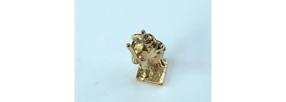 c1970 solid 14k yellow gold traveller/wanderer charm pendant 3.2g JR918