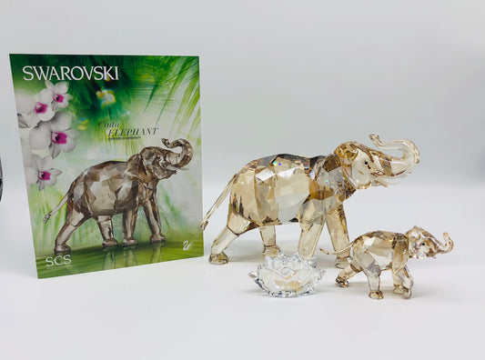 2013 Swarovski Crystal Figurine Cinta Elephant, calf, & Plaque, certificate S209